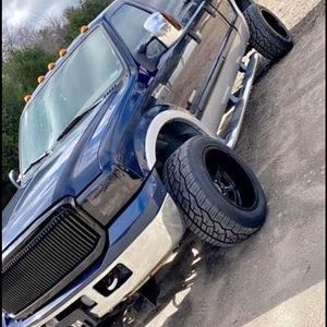 Meet your Posher, Casey